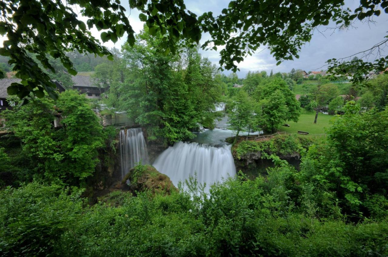 Pego Lägenhet Slunj Exteriör bild